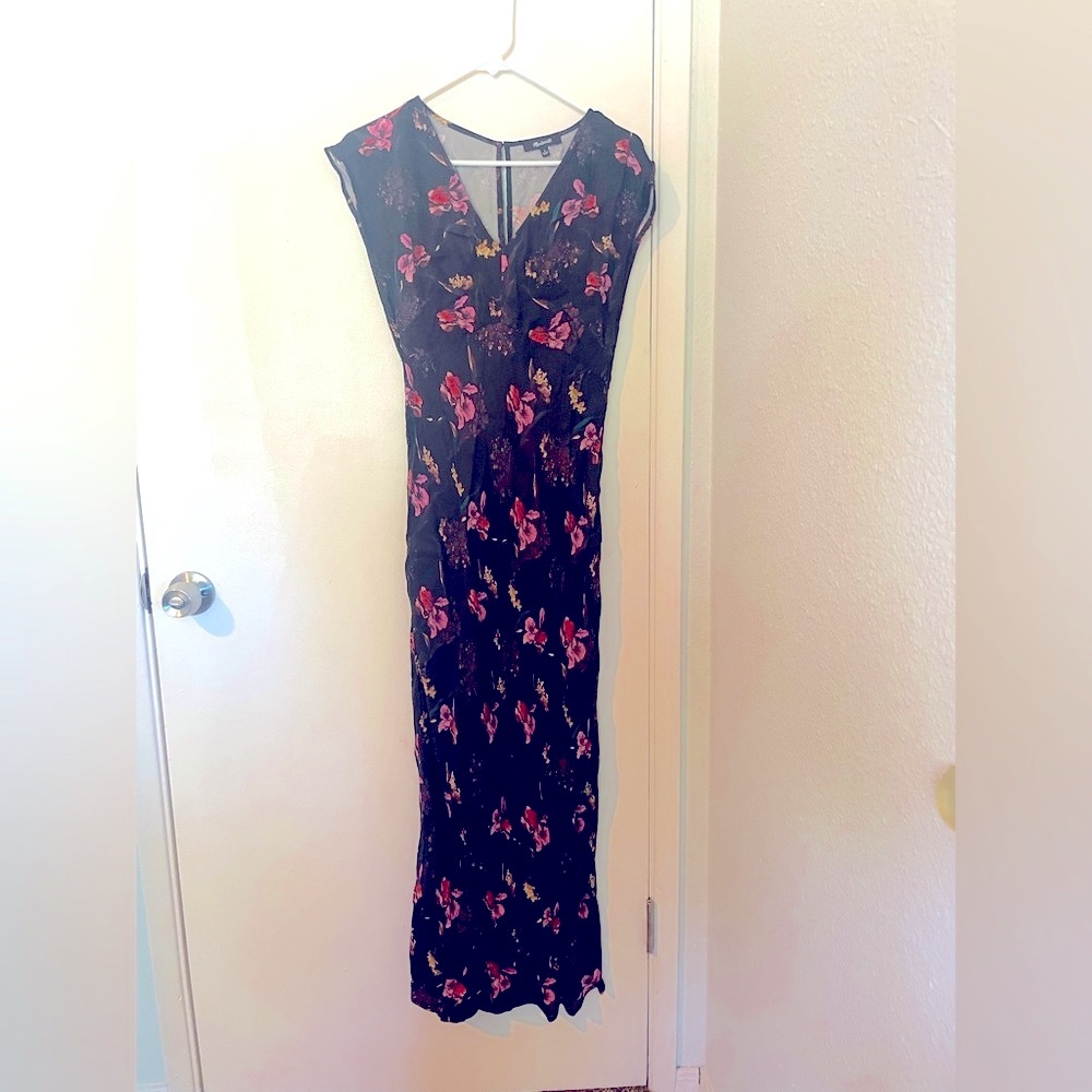 🎉HP🎉 Madewell Wide V-Neck Floral Cupro-Blend Midi Dress - Picture 2 of 6
